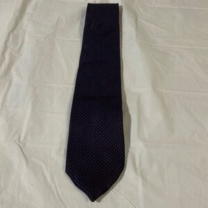 Bert Pulitzer mens navy and red polka dot tie, like new condition 3.5”W by 57”L